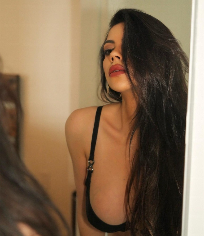 Индивидуалка Яна фото № 2 в городе Артём