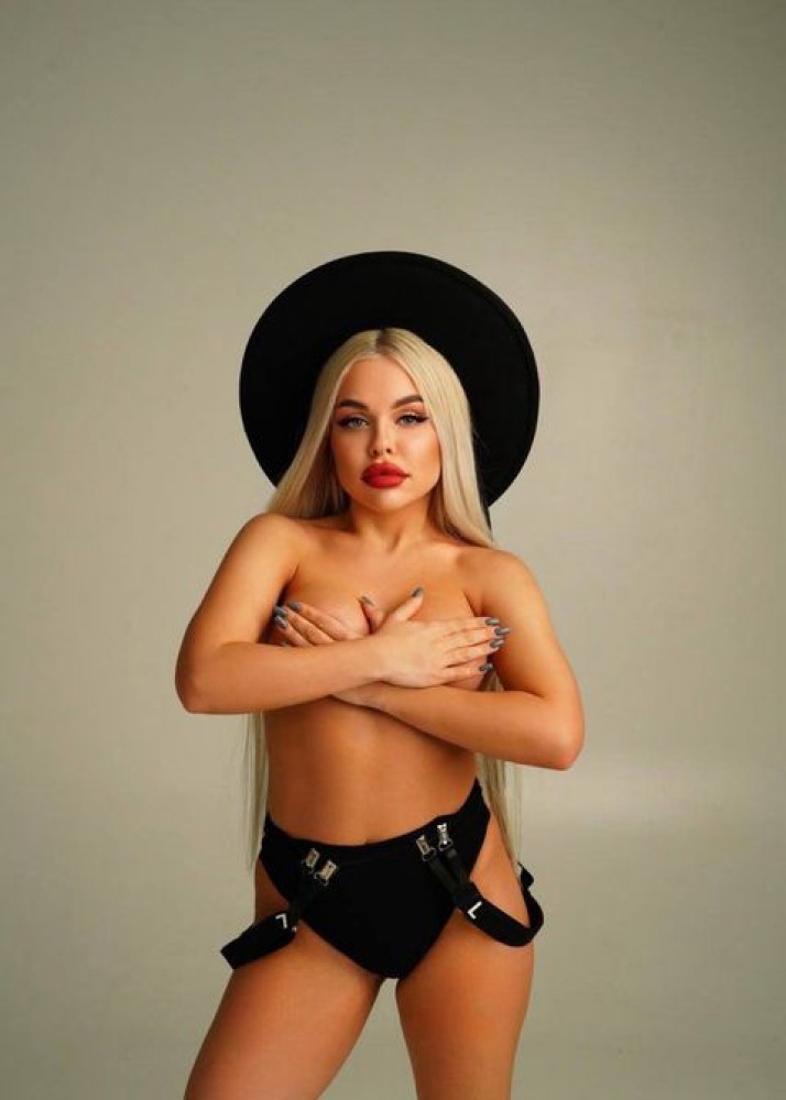 Индивидуалка Алена фото № 2 в городе Артём