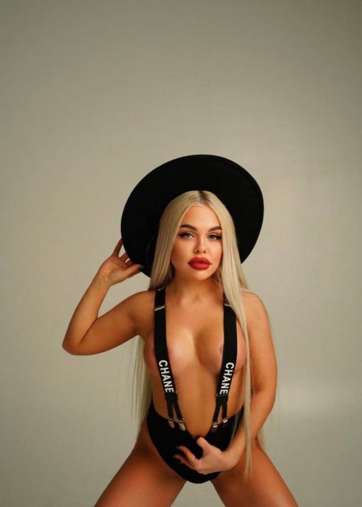 Индивидуалка Алена фото № 2 в городе Артём