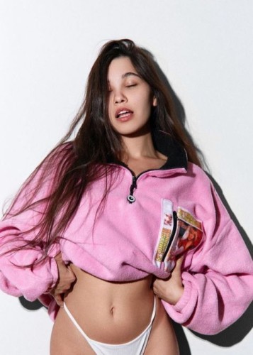 Белла, Г. Артём